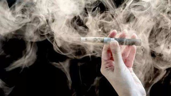 電子煙退出互聯(lián)網(wǎng)銷售渠道對于保護(hù)未成年人是件好事！