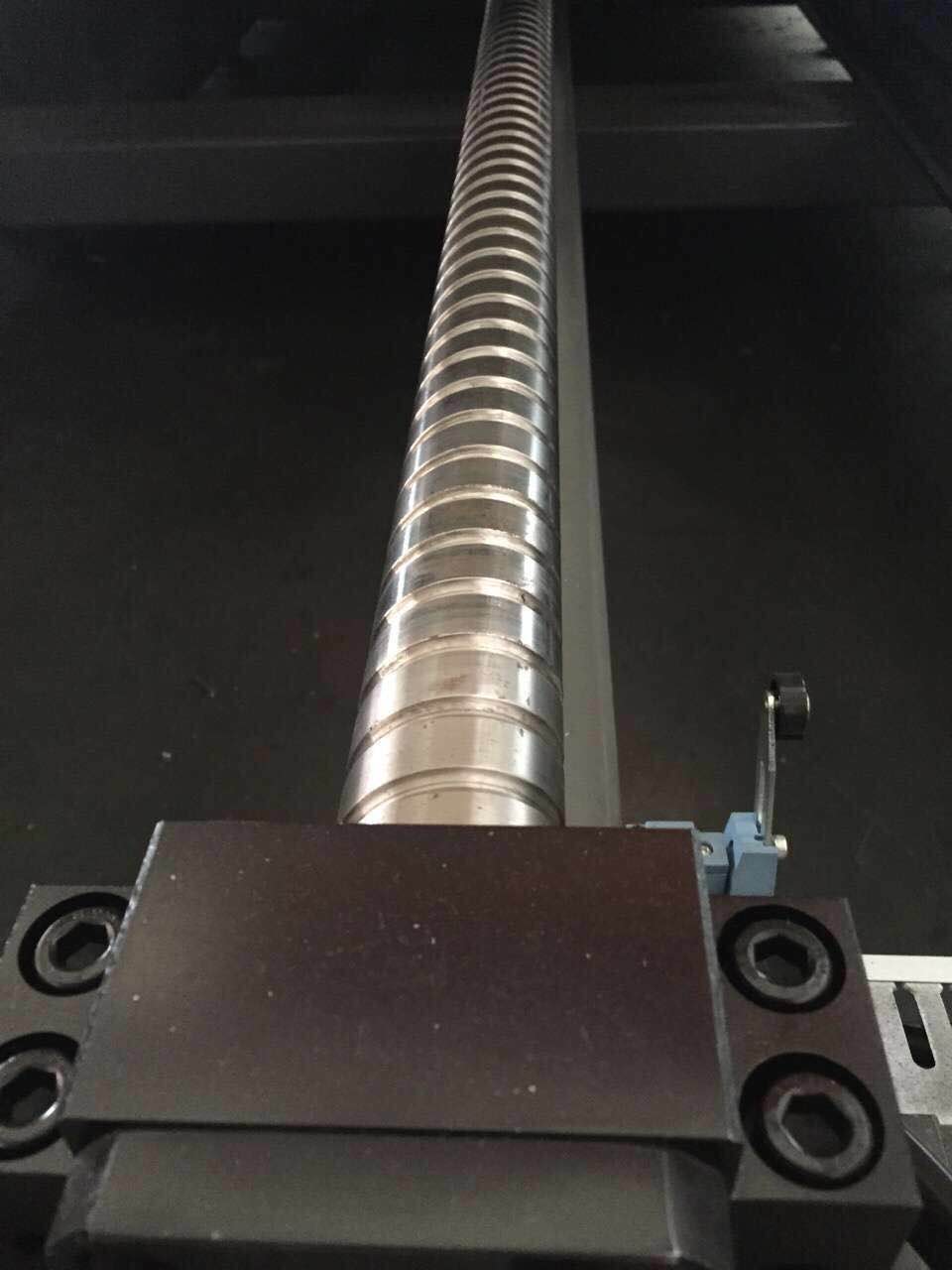 如何做出一臺小型非金屬高精密激光切割機？