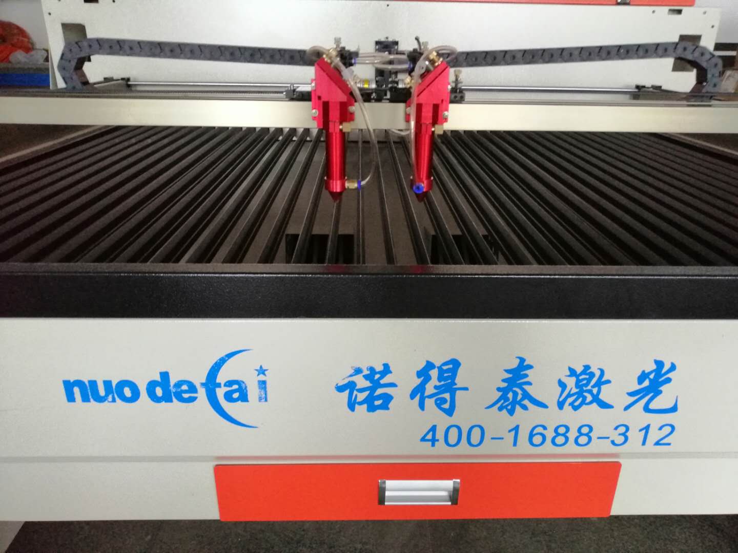 切割發(fā)黃不用怕諾得泰二十年激光切割機(jī)技術(shù)與你一起分享！